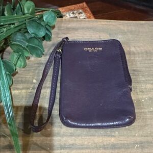Coach Legacy Leather Wristlet Wallet Black Violet/Purple